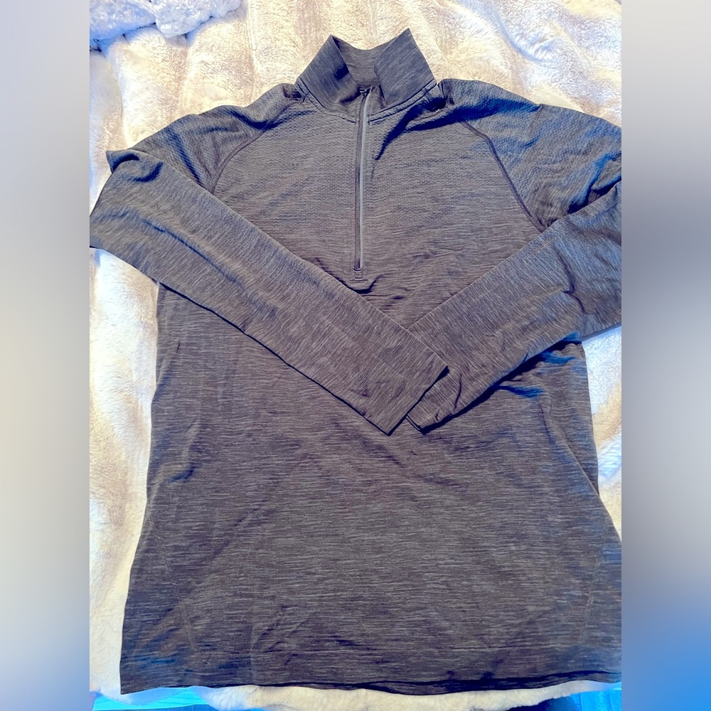 Men’s Lululemon Long sleeve half zip running Top